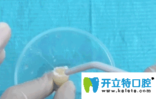 沖掉牙膏 沖掉牙膏