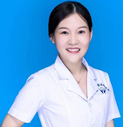 鄭州卓越口腔門診部 盧文寧