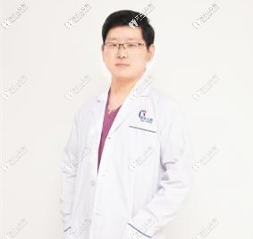 杭州雅樂(lè)口腔門診部 韋世豪