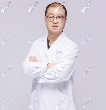 洛陽(yáng)牙大夫口腔門(mén)診部 張寧