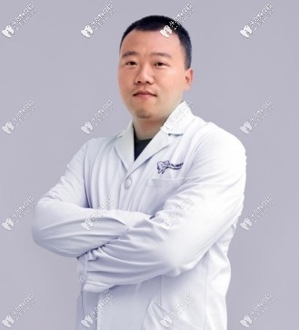 洛陽(yáng)牙大夫口腔門(mén)診部 王龍波