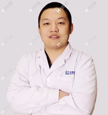 烏魯木齊美奧口腔門診部朱啟迪